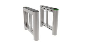 空港入国チェックポイントの E ゲート